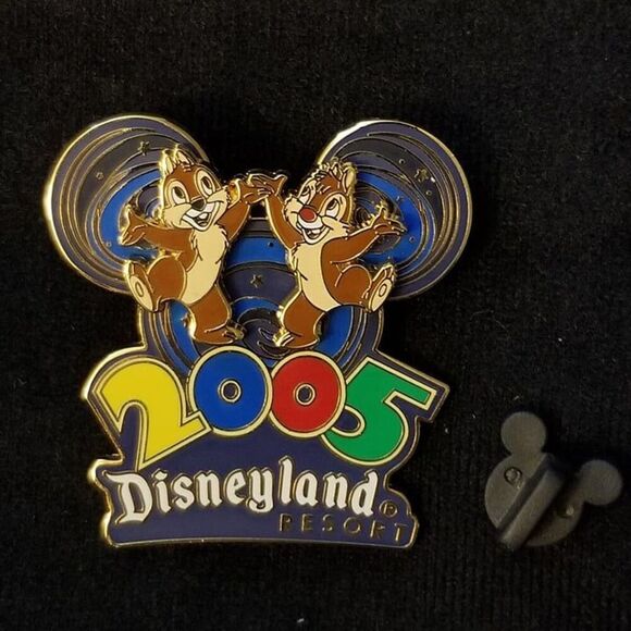 Disney Pin Chip Dale Disneyland 2005 Collection Mickey Ears Background 35427 PoP - Picture 6 of 9